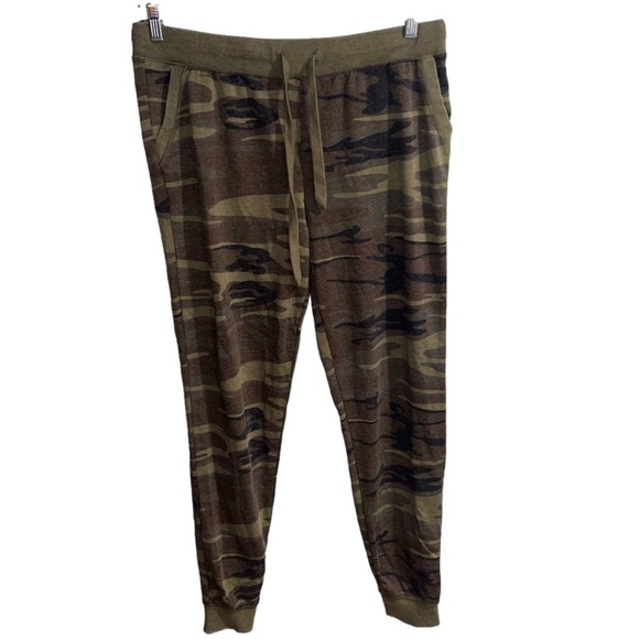 Z Supply Pants - *Z supply- Camo pants